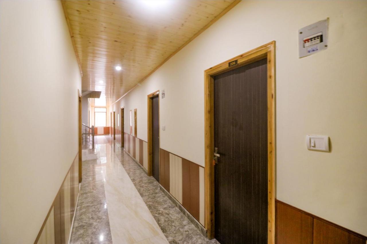 Fabhotel Castle Rock Manāli Екстериор снимка